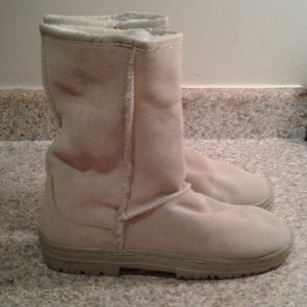 Ugg style suede, fur boots